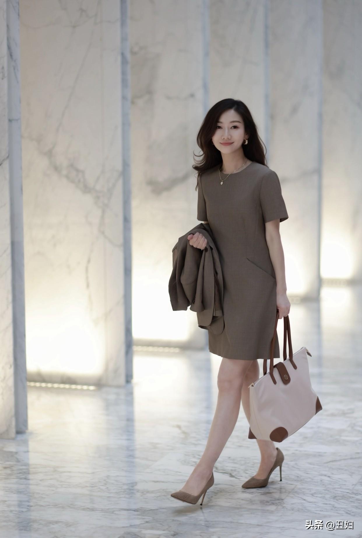 从身高看，175cm在人群中很突出，回头率超高；178cm气场十足；180cm+