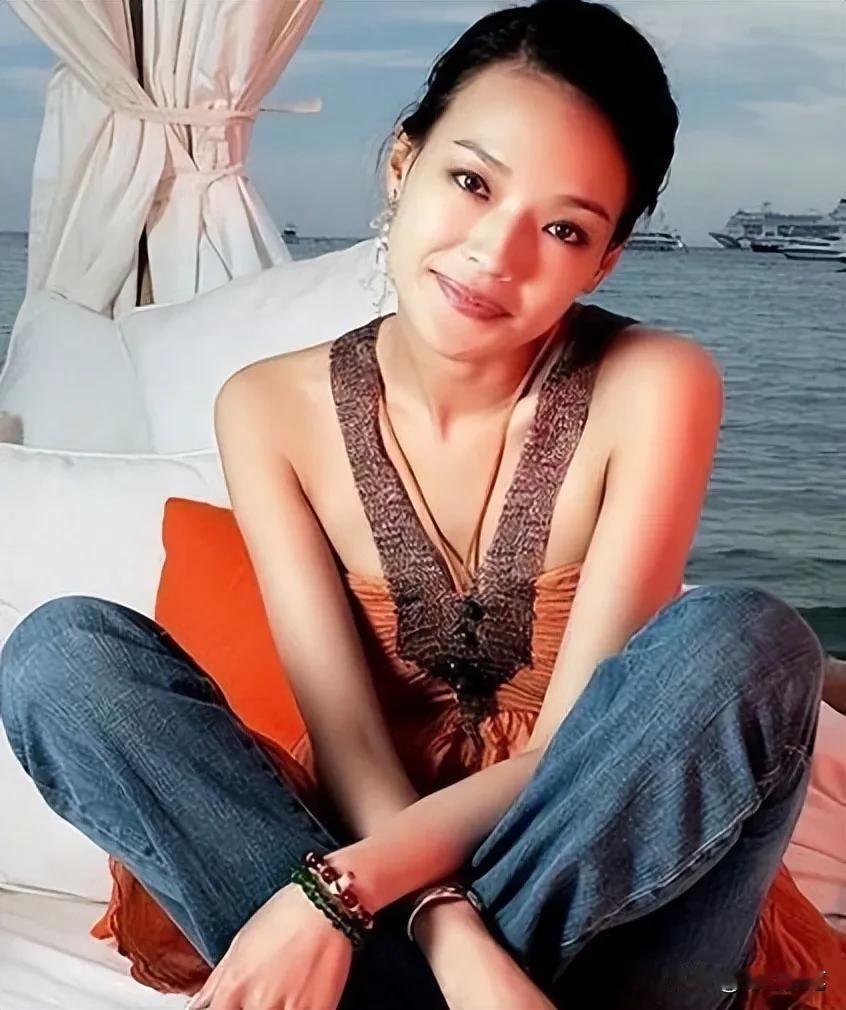 著名电影演员，时尚模特，舒淇说：演员没有谁演技高，谁演技低一说，我觉得是谁投入角