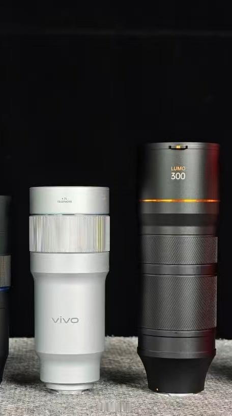 网友分享OPPO FindX9 Ultra的300mm增距和vivo X300U