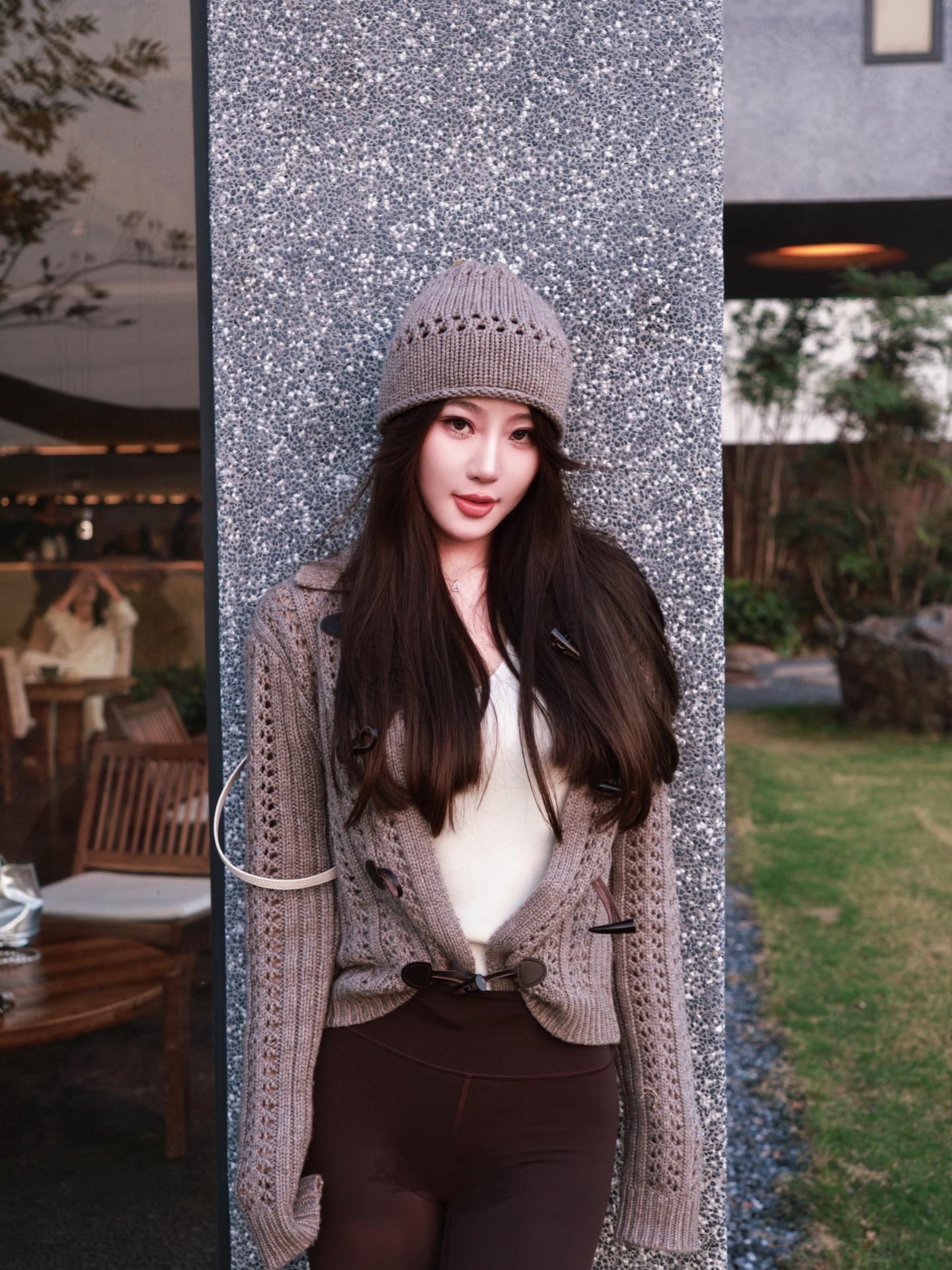 我们结缘于这块小小的屏幕 幸会 互联网朋友们 我是TT