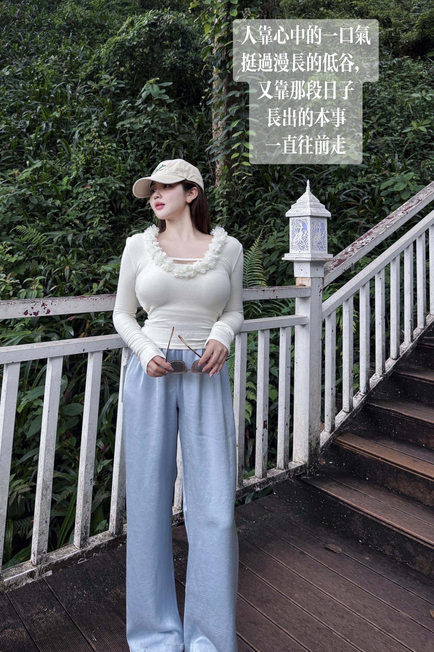 谈花饮月赋闲 这春宵艳阳天