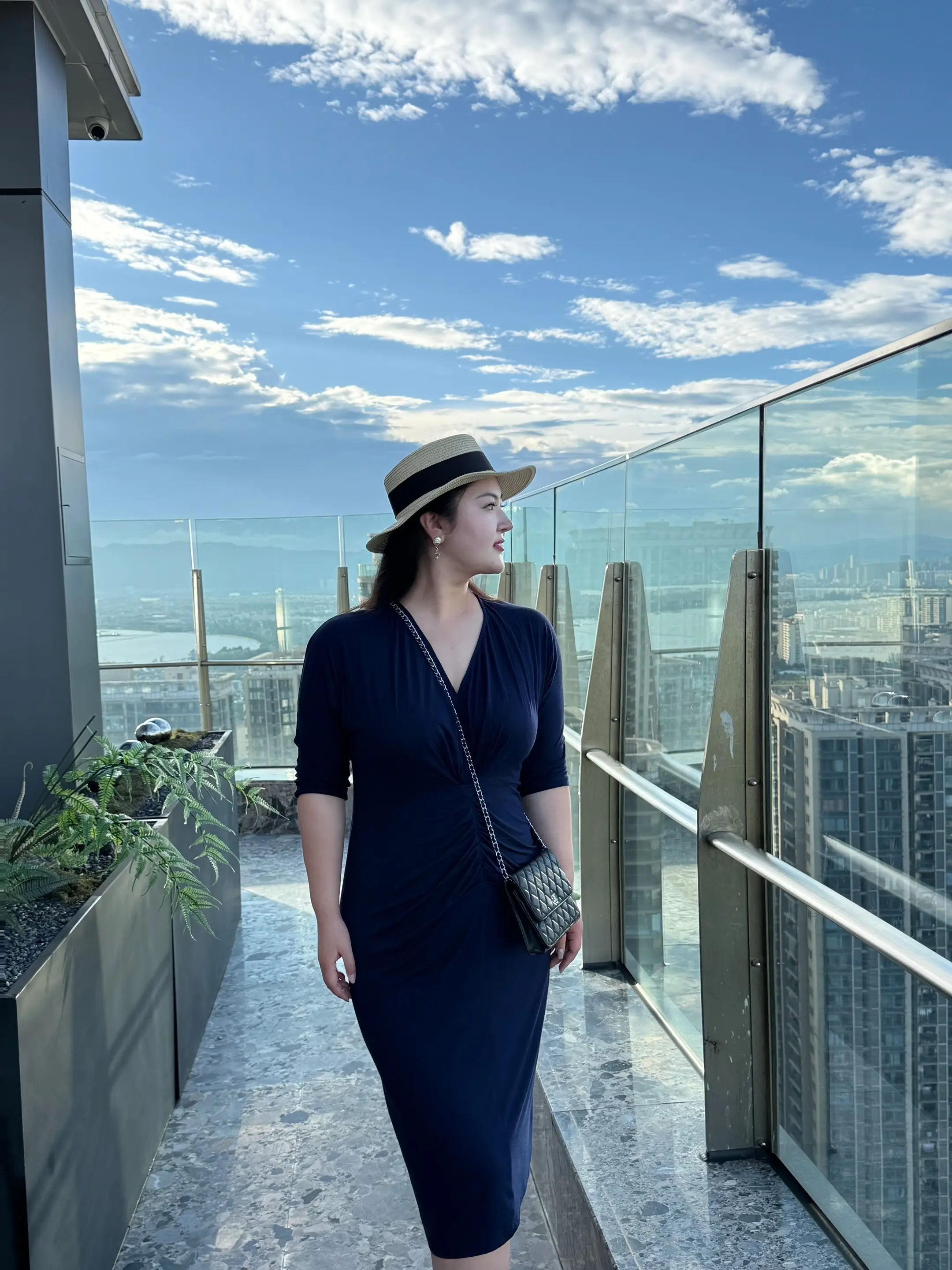 任何一个漂亮女人， 她的核心价值都是投资自己