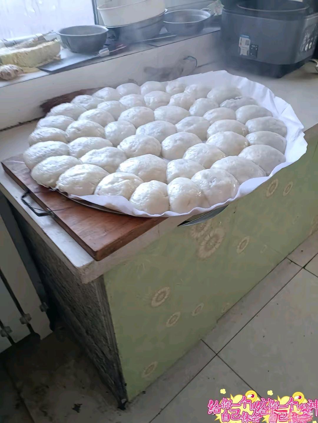 这馒头蒸出来怎么是这个样子？