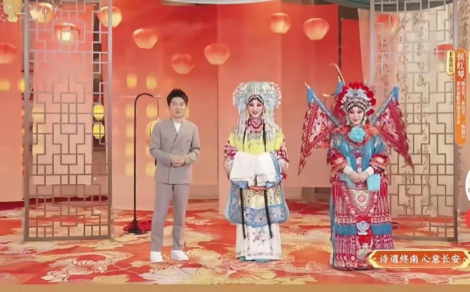 董宇辉再这样玩下去，会不会把自己玩没了啊？
搞一台中秋晚宴，得罪了多少专业的卫视