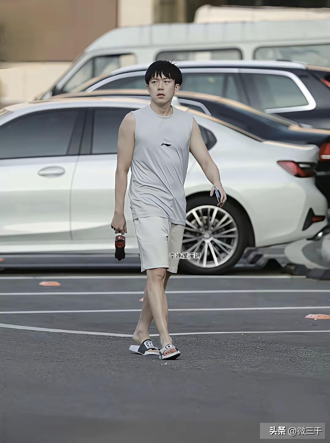 Nice！感觉这哥们伦敦世乒赛后人也圆润了，说明调养的不错，活动也参加了不少，又
