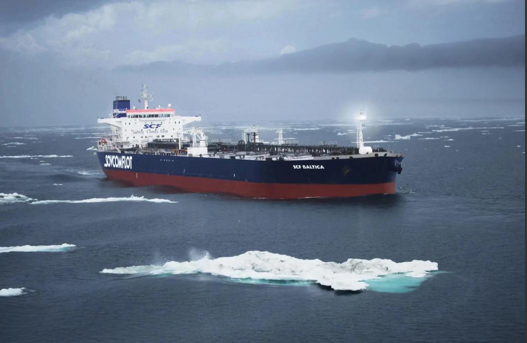 /很多人以为特朗普抢的是 180 万桶油。错！他真正想抢走的，是全球能源贸易对 