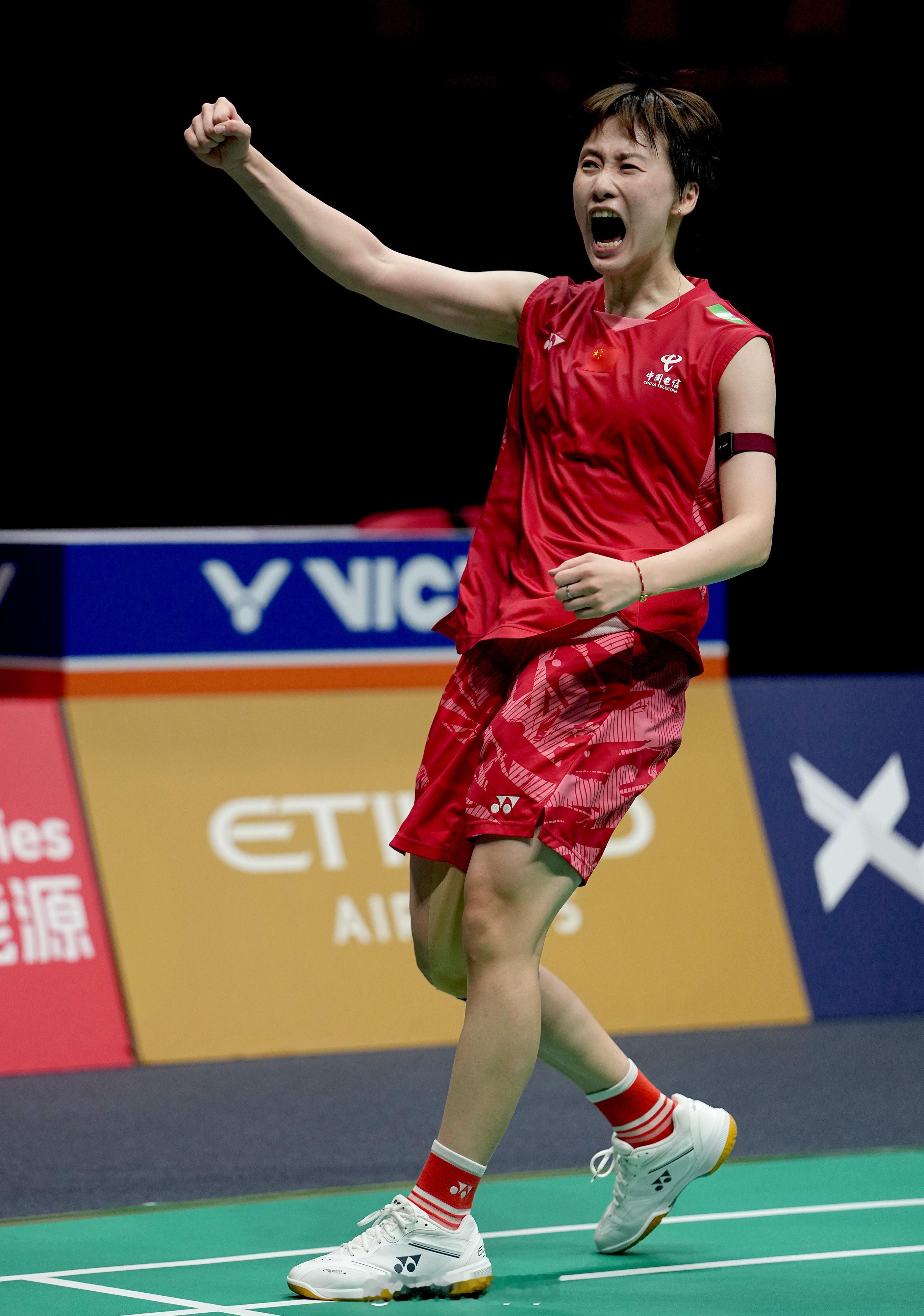 在2026年印尼羽毛球大师赛 夺冠后，陈雨菲夺得国羽女单组在2026赛季的第一个