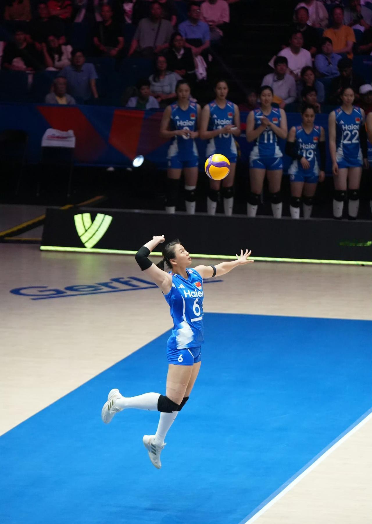 2026年世界女排联赛 中国南京站首战，在封闭集训几个月后，中国女排vs捷克女排
