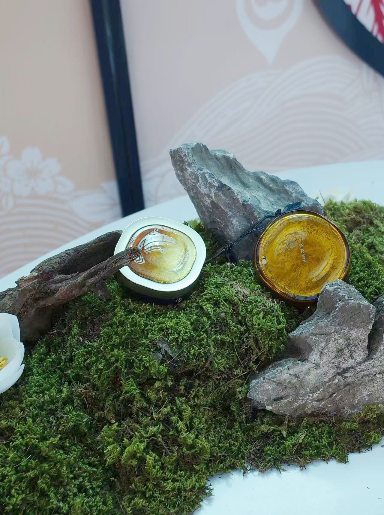 花西子花朝节 和花西子一起耍花朝 在花西子的花朝节现场，我看到了一种久违的仪式感