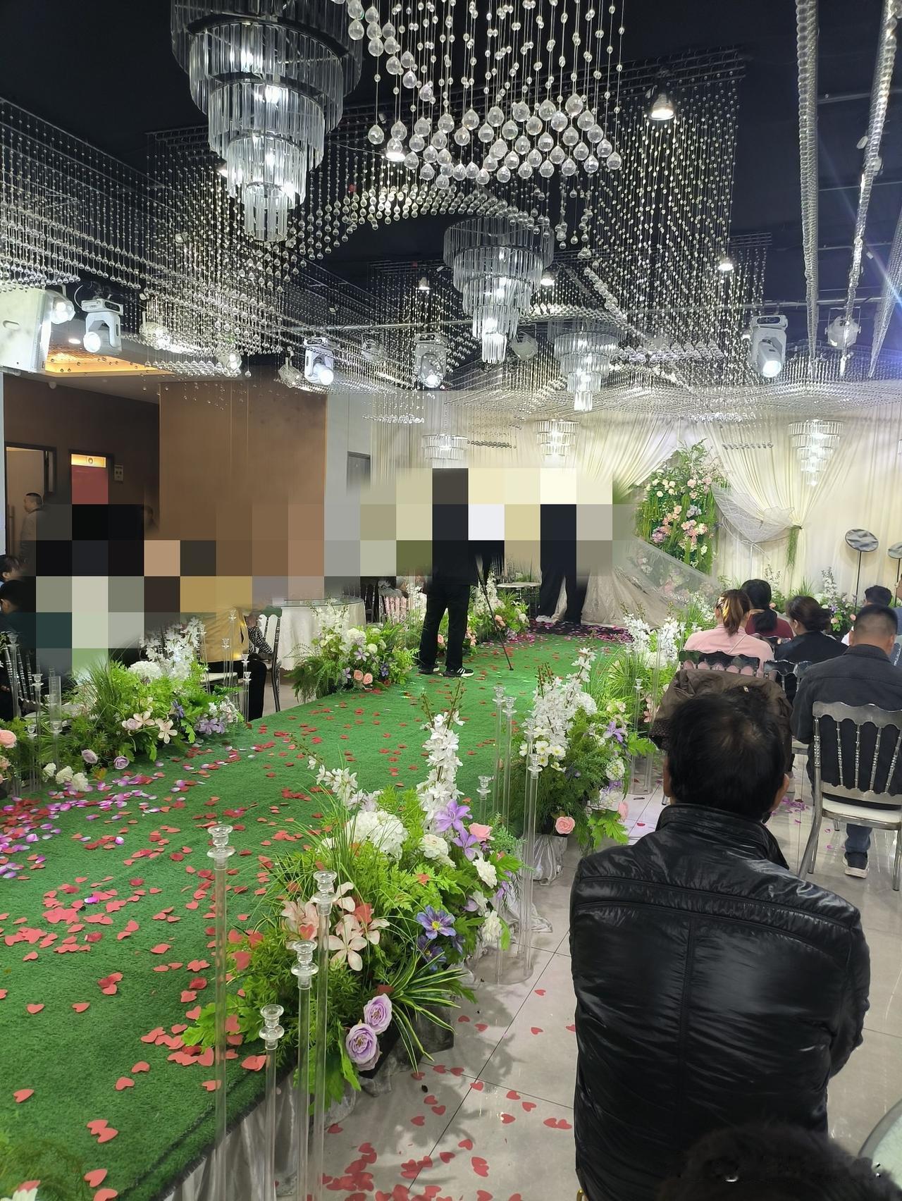 网上有人说“抛开性，在男人眼里女人分文不值”！就这个观点，有不少人点赞。
男人娶