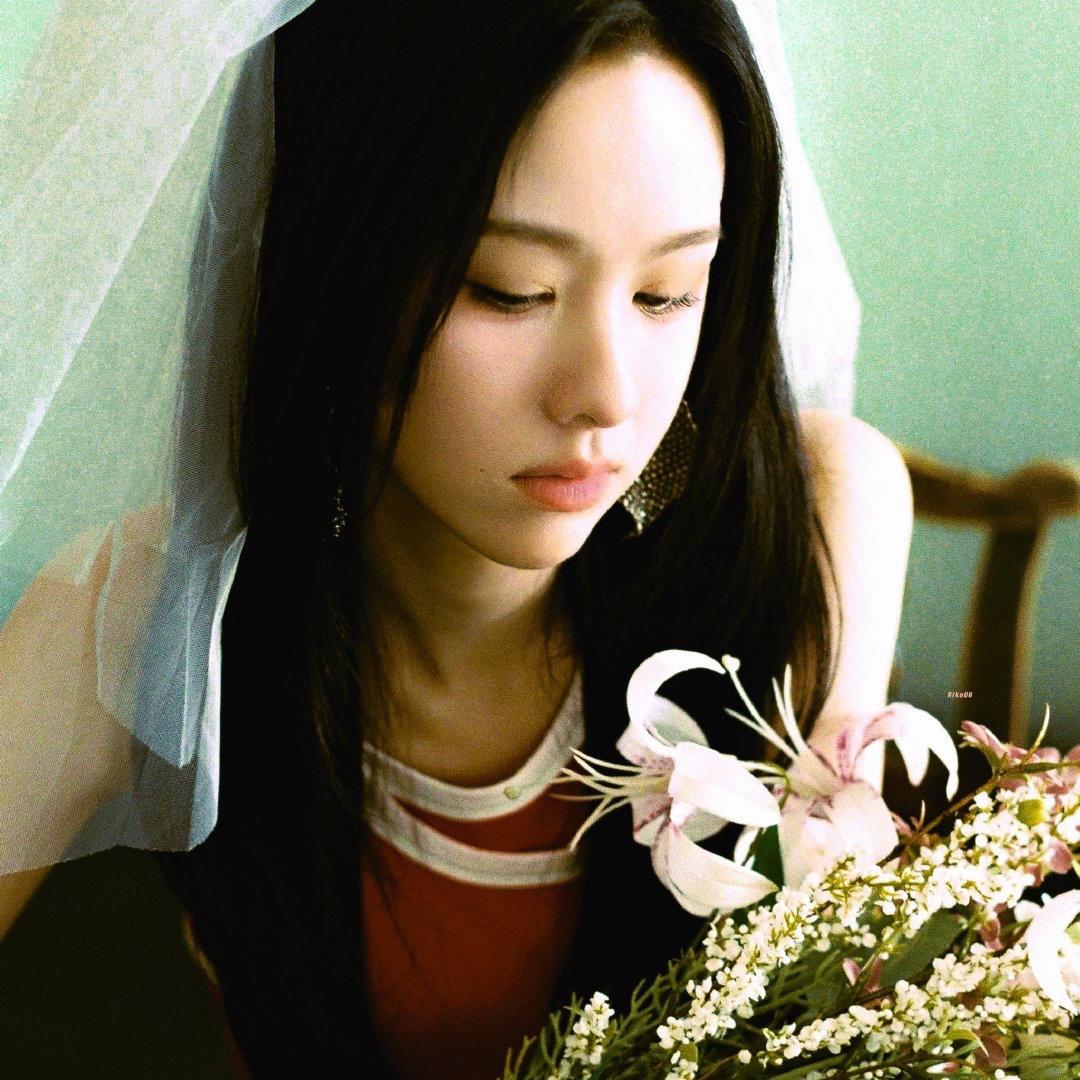 陈都灵。