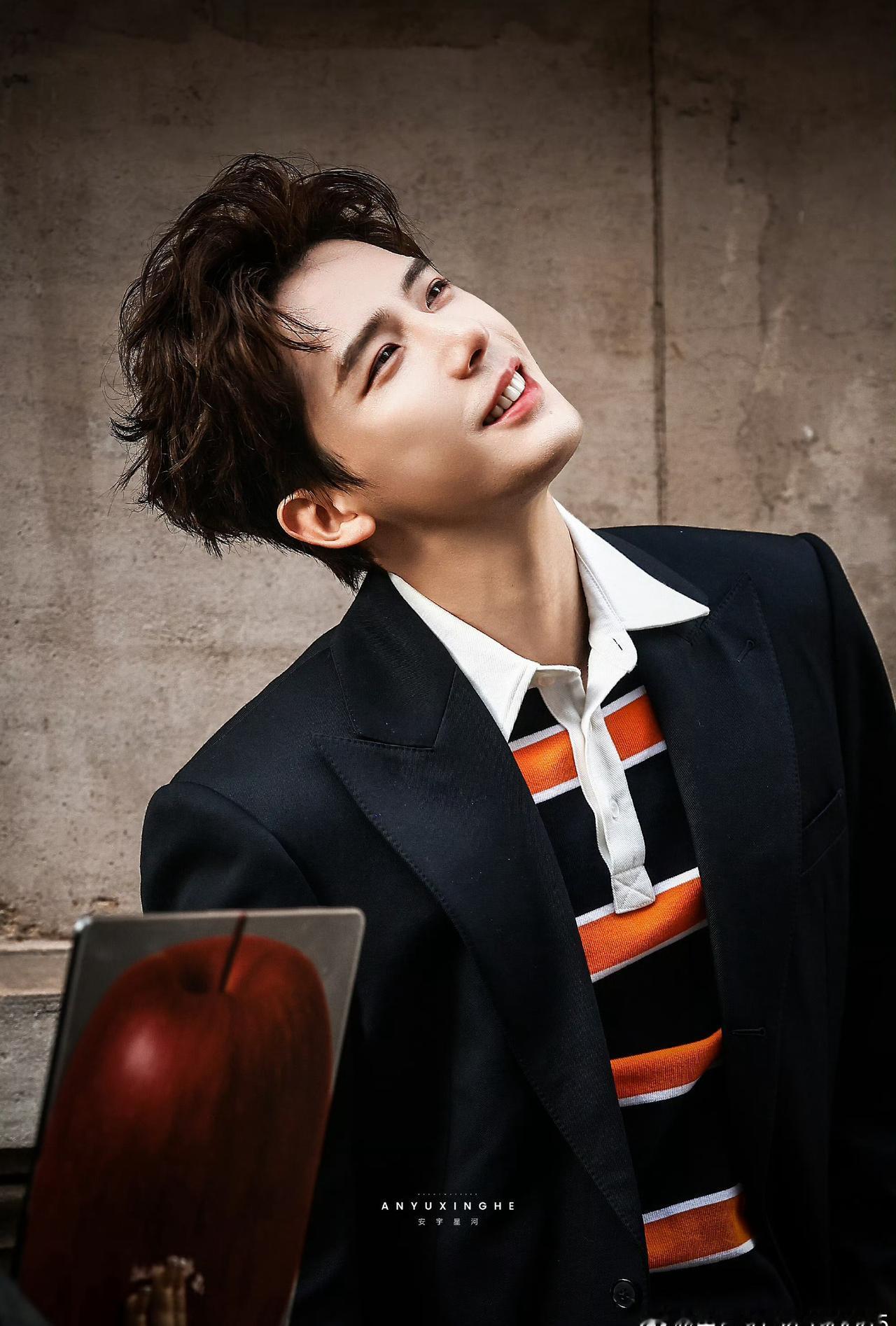 王安宇时装周瞩目艺人TOP10 2026秋冬时装周评选💙💙「定义风格，自在穿