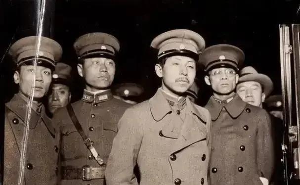 1935 年张学良赴西安任“剿总”司令，蒋介石经考虑后任命晏道刚为西北“剿总”参
