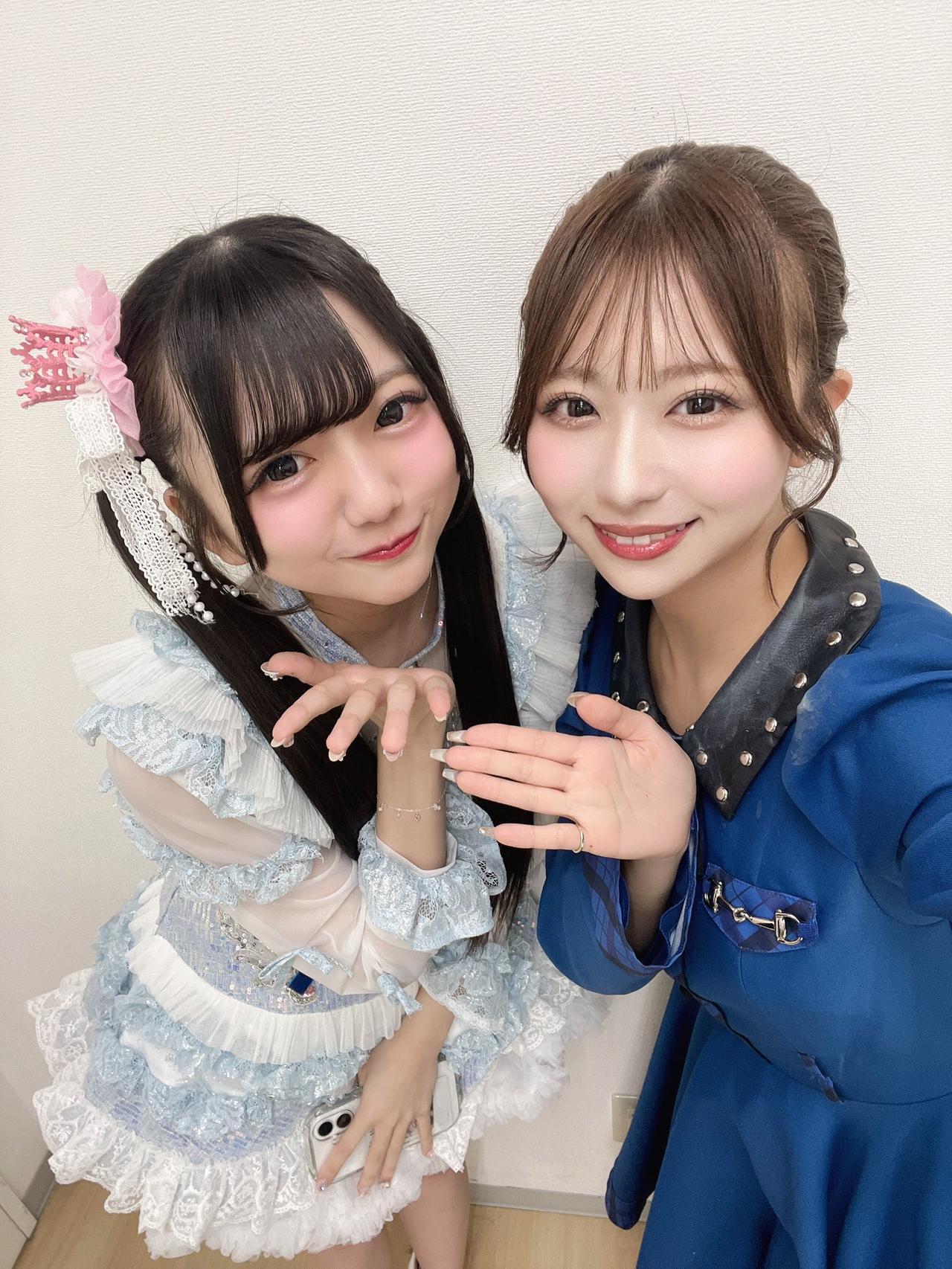 笑语盈盈暗香去，相逢一笑泯恩仇