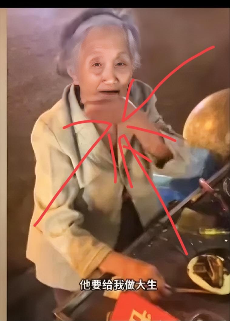 令人作呕的一幕又发生了！
 
之前内裤当抹布事情还没过，今天老婆婆浓痰咳出嘴角，