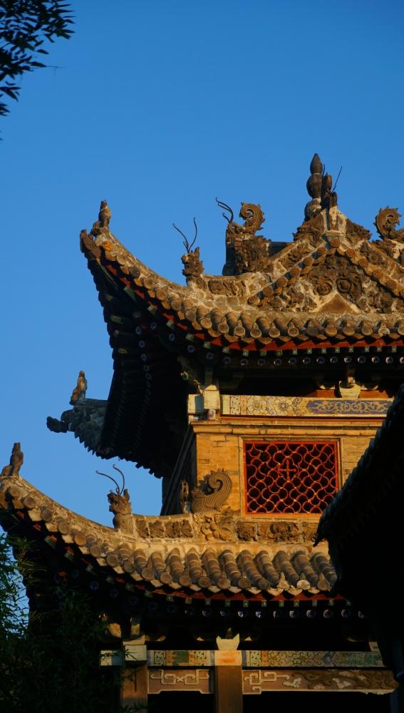 聊城真是个宝藏旅游城市，这里人杰地灵、景点众多、历史悠久、小吃众多、游客不算很多