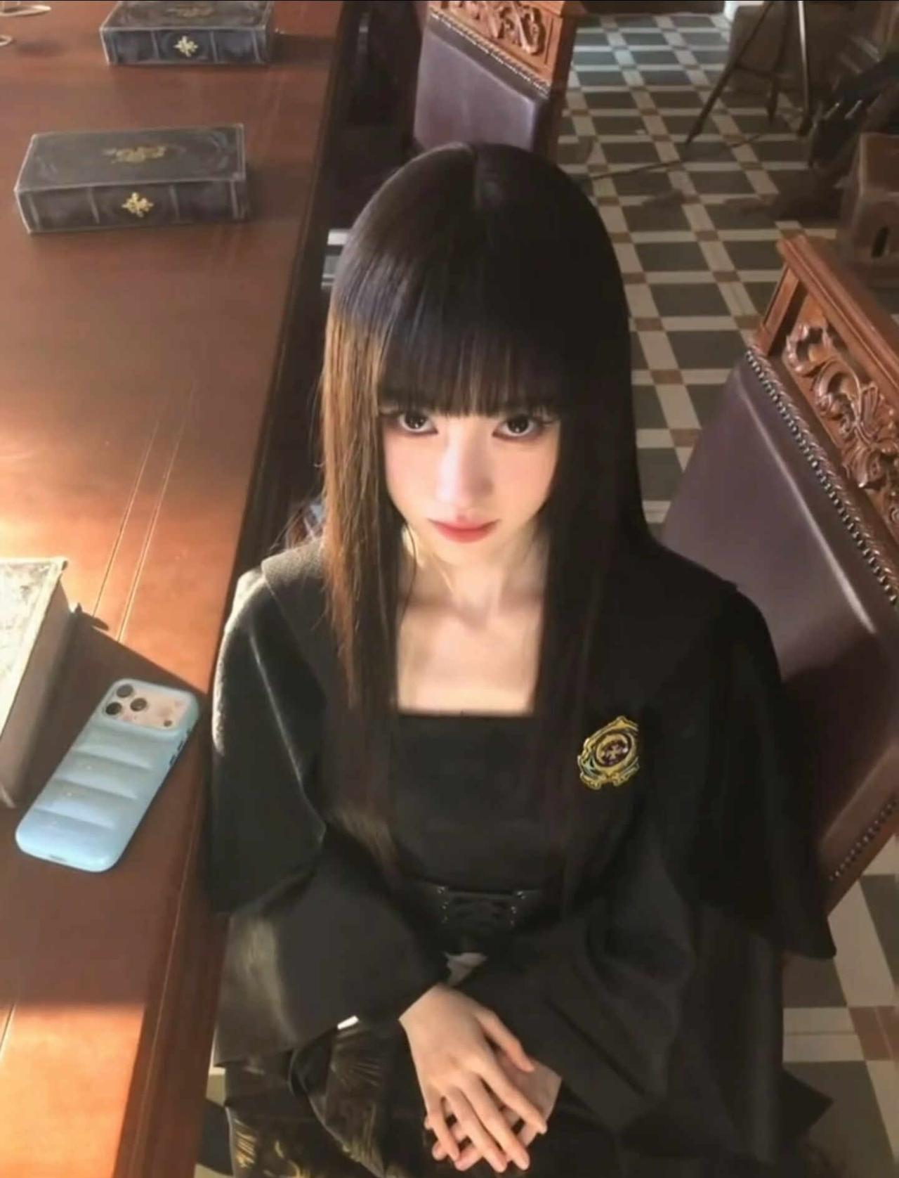 鞠婧祎