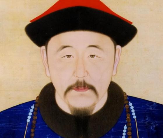 1728年，她为乾隆生下第一个儿子。到死那天，她连个侧福晋的名分都没拿到。

1