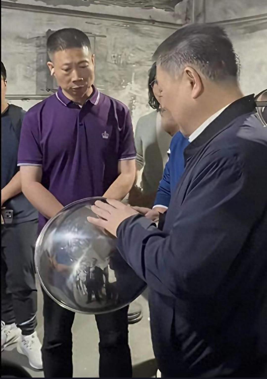 瑞安2万个“传家锅”30秒内售罄，这背后究竟隐藏着怎样的市场热潮？
近年来，随着