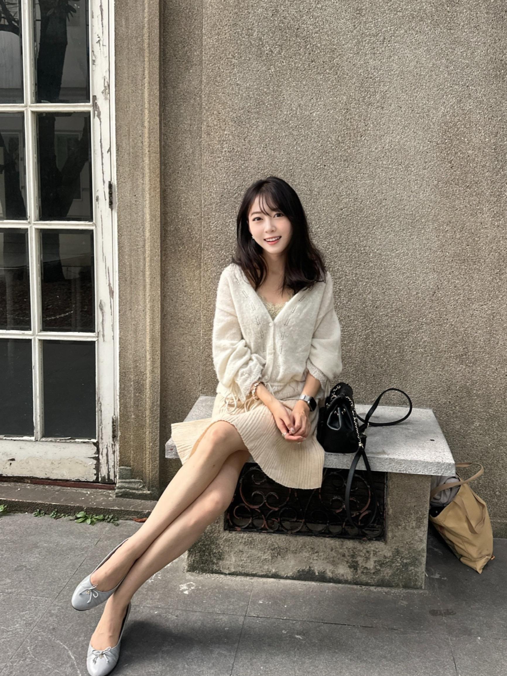 老派少女的秋日穿搭合集。