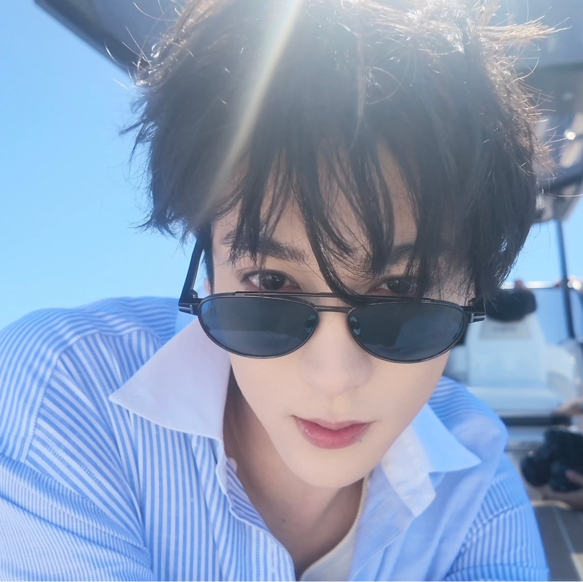 早呀～💛今天会很忙，大家醒了先把六签一做了，别想着待会儿来做！现在就去做