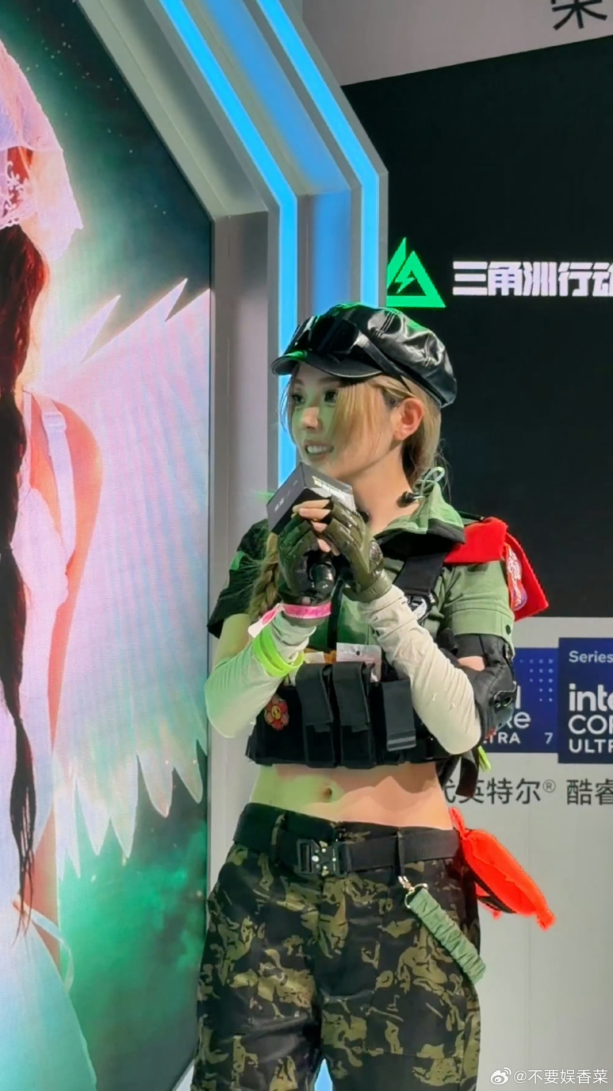 欣小萌空降BW2026热舞同频终于在漫展见到欣小萌线下舞台，完整演绎单曲《同频》