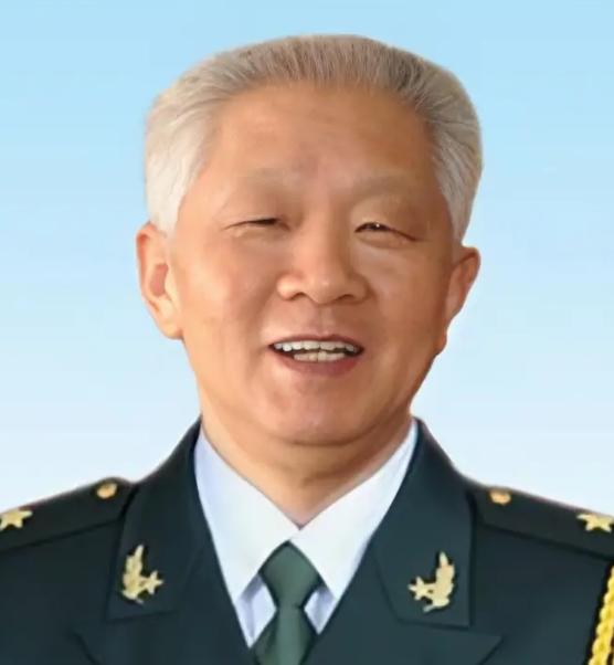 1981年华国锋退下来后，组织找来他的秘书曹万贵，桌上摊着好几份调令说：小曹，你