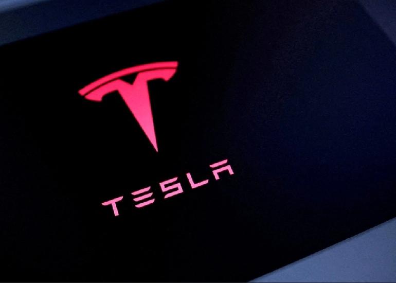 特斯拉（Tesla）车门打不开事件持续发酵，美国国家公路交通安全管理局（NHTS