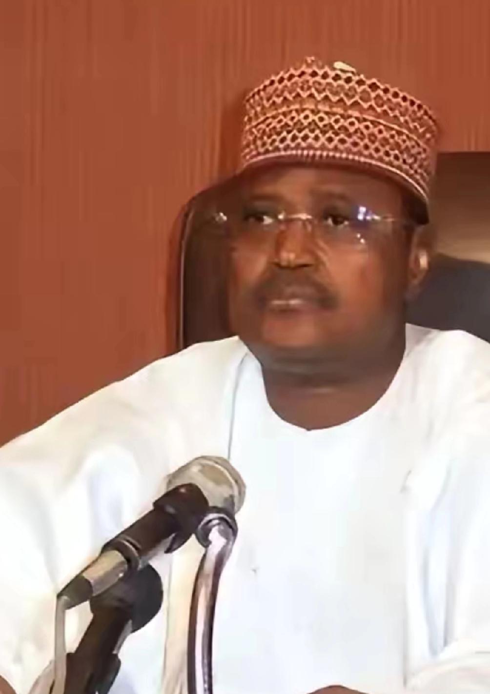 又养出一“白眼狼”？
​赖账中国4亿美金，赶走中企高管后，竟然还好意思喊话：希望