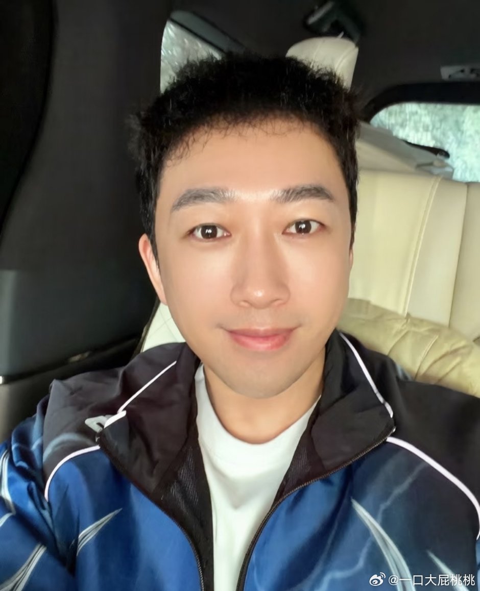 于歪每次发表重要讲话你不要看他说的啥，看他放的图是啥就行了，醉翁之意不在酒 