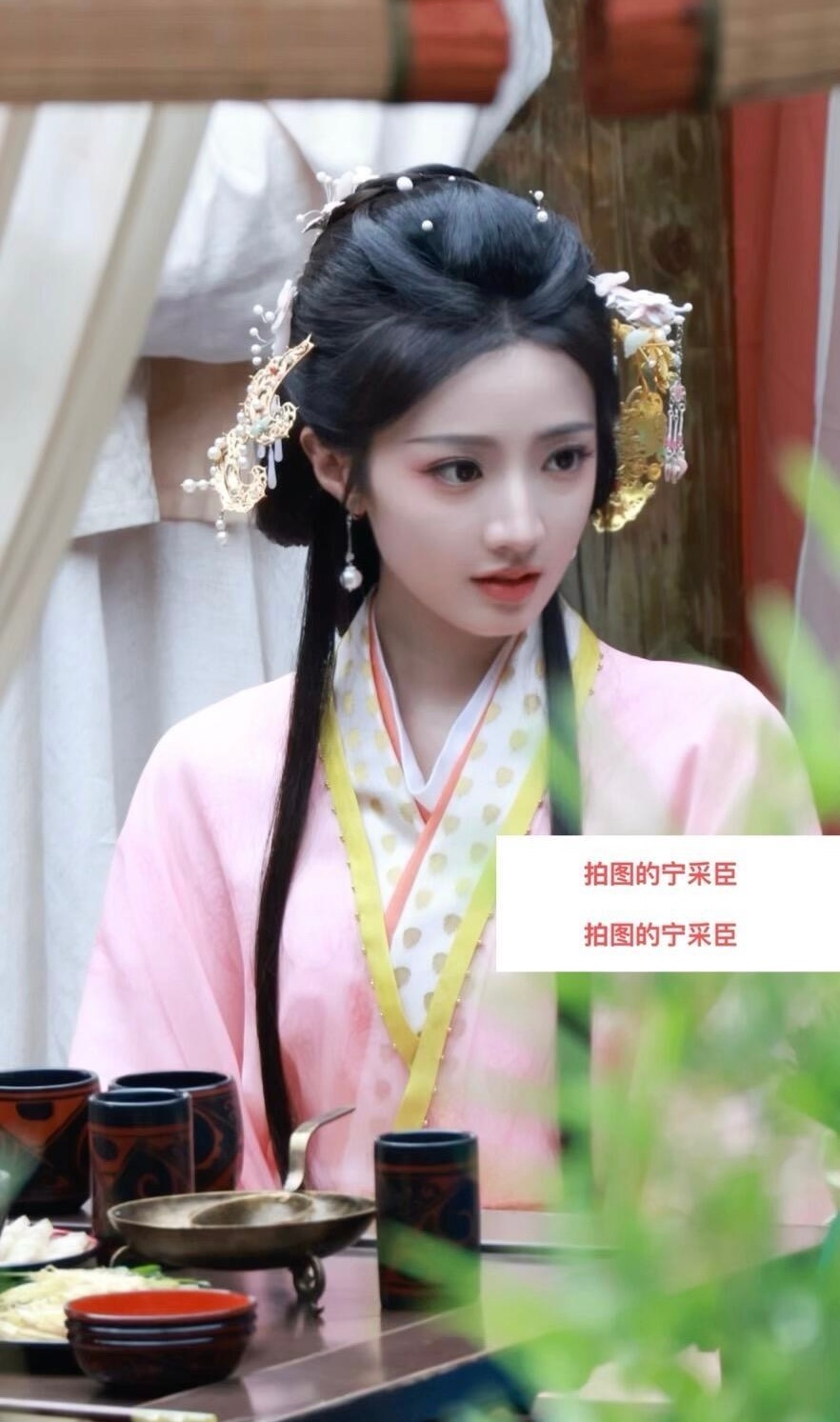 这是我最近看过最清丽且吸引人的生图了 ​​​