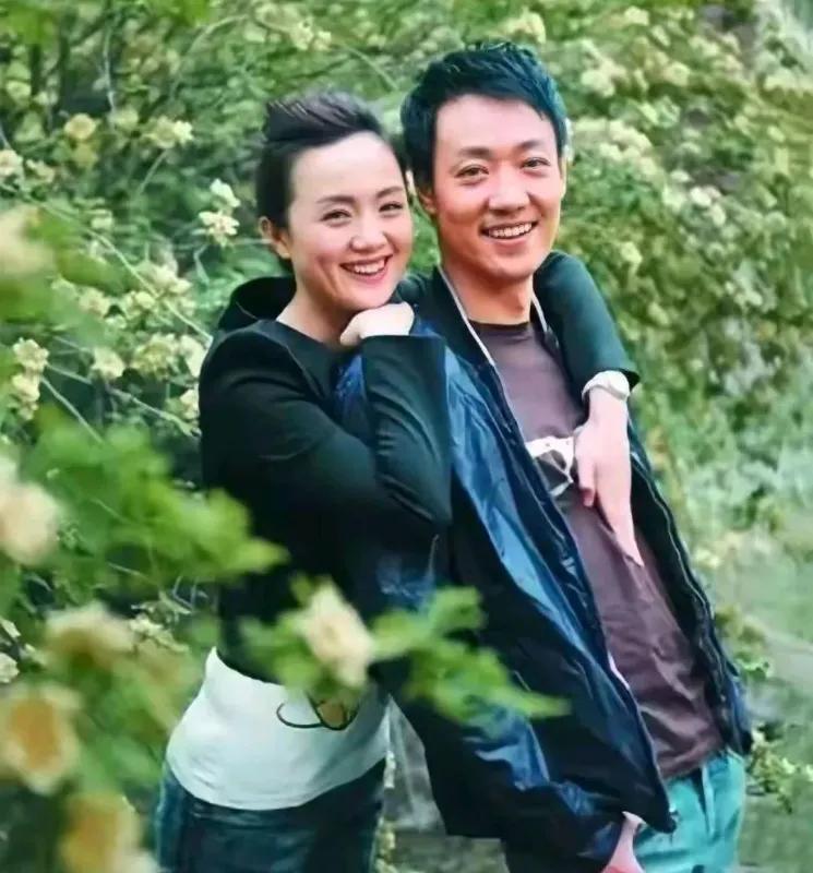 真是没想到，辛柏青为陪朱媛媛怀孕竟放弃《潜伏》！

想当年，《潜伏》火遍大江南北