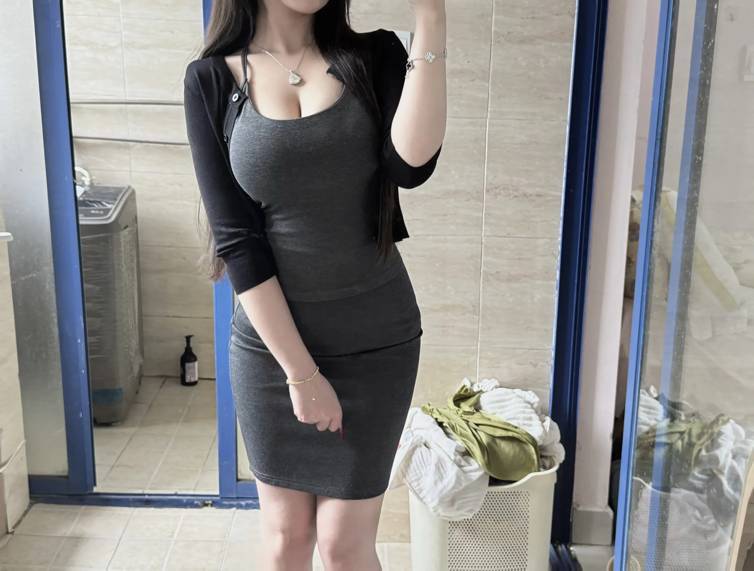 姐味要溢出来了。
