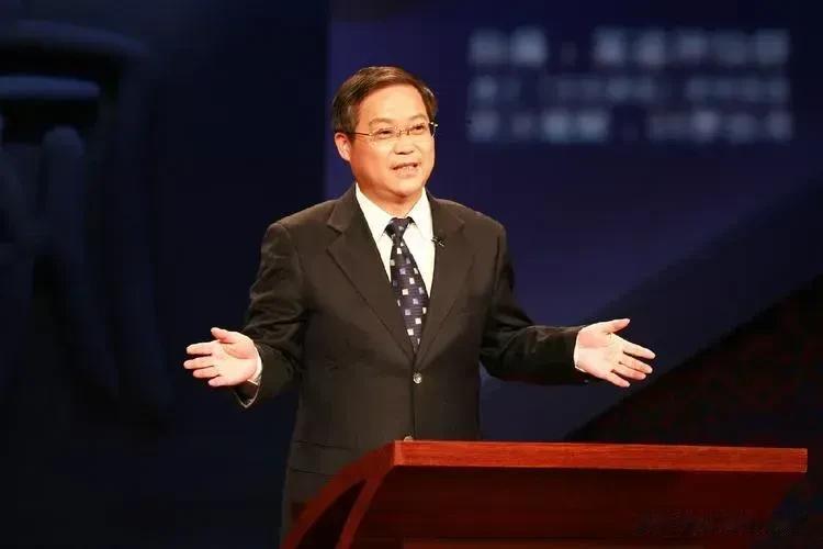 为什么中国专家教授，不受群众待见？因为时代变了……

上海开放大学，人文学院鲍鹏