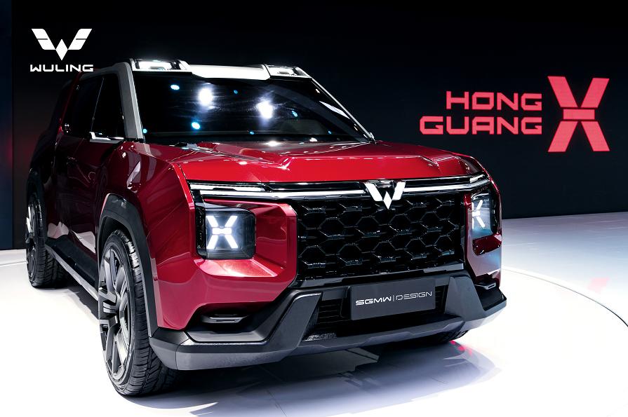 【它来了！五菱银标首款概念车“宏光侠”成都车展全球首发】2020年成都车展首日，