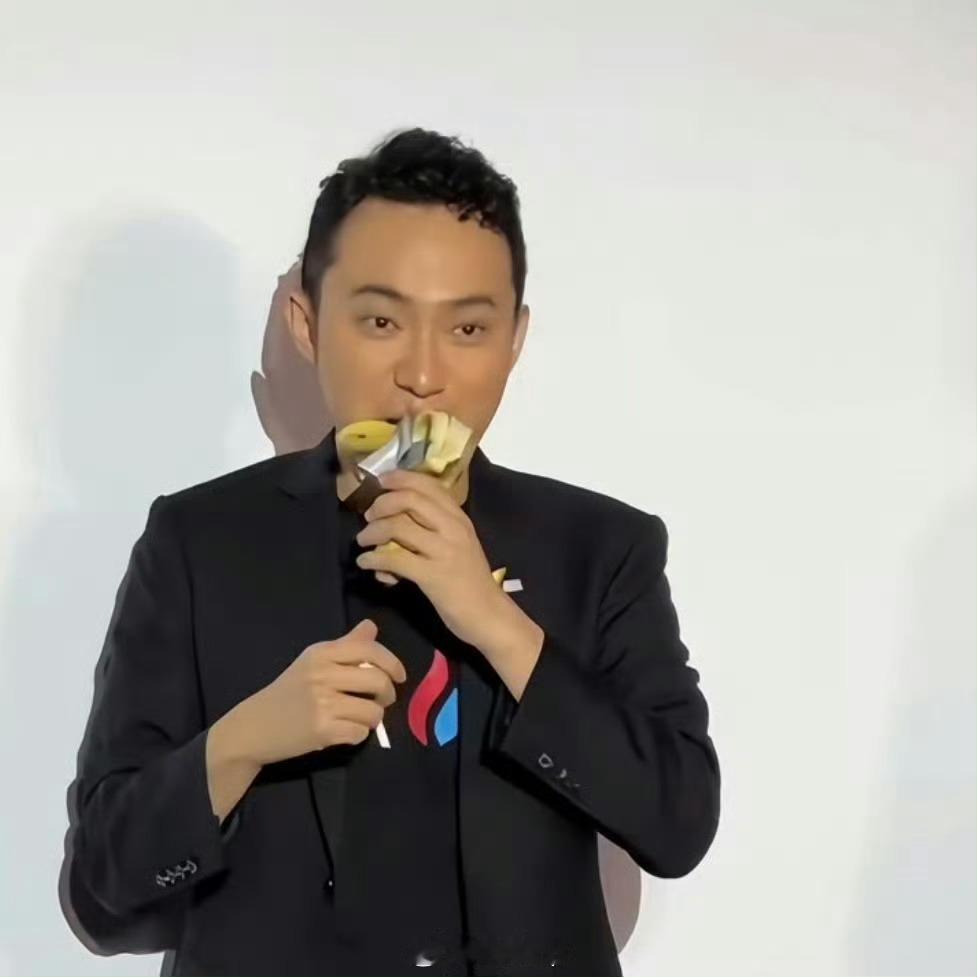 孙宇晨回应景甜称不会为钱出卖爱情景甜可以买一根香蕉还给孙宇晨，哈哈哈，以其人之道