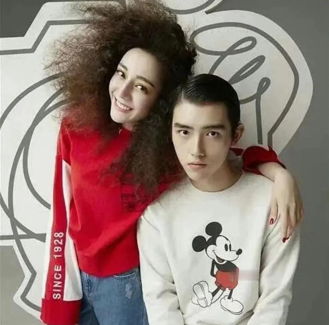 热巴和陈飞宇早就有迹可循啊，小妈文学这么香嘛 