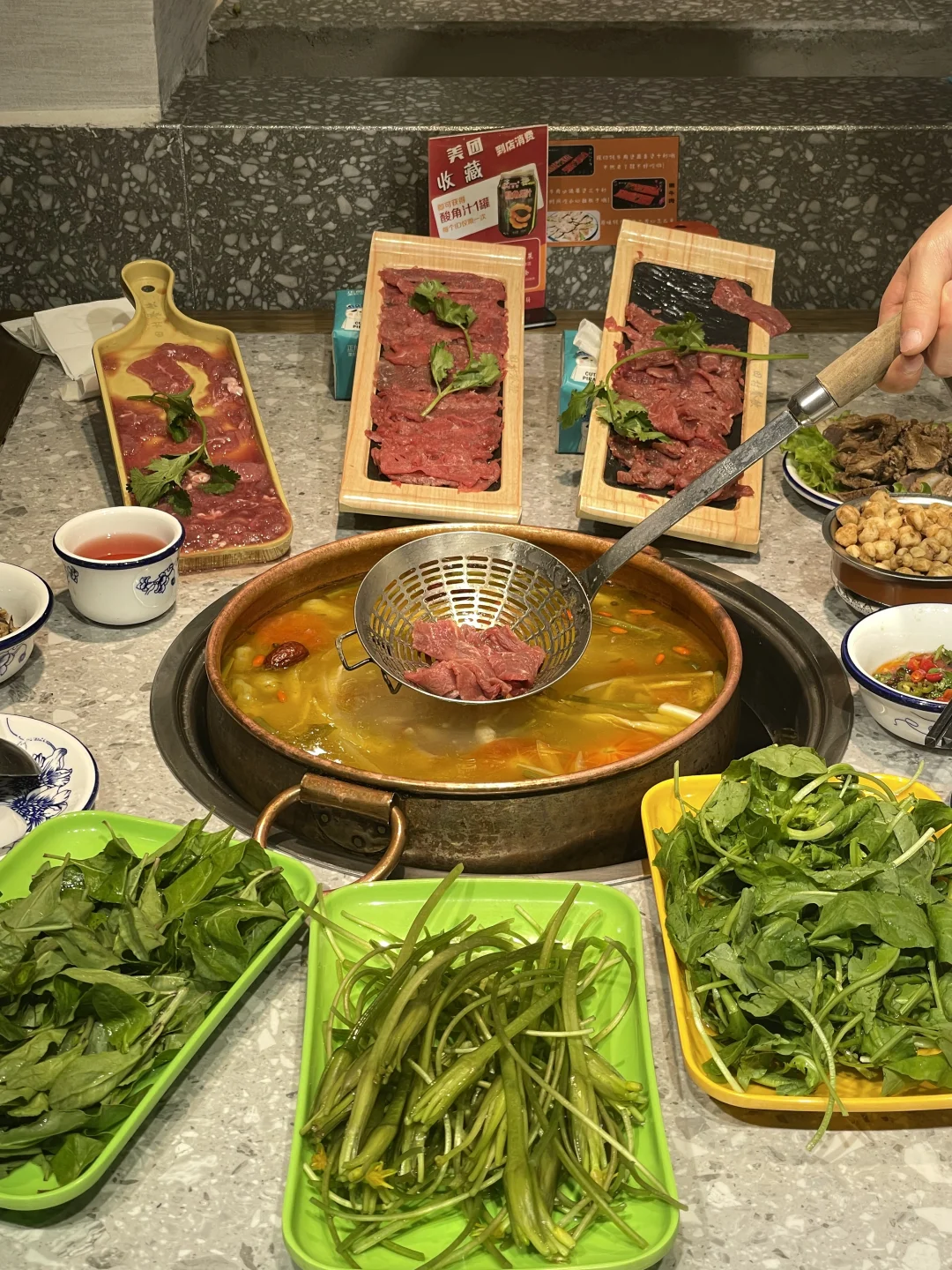 在丽江！这家酸汤牦牛肉火锅没有对手！
