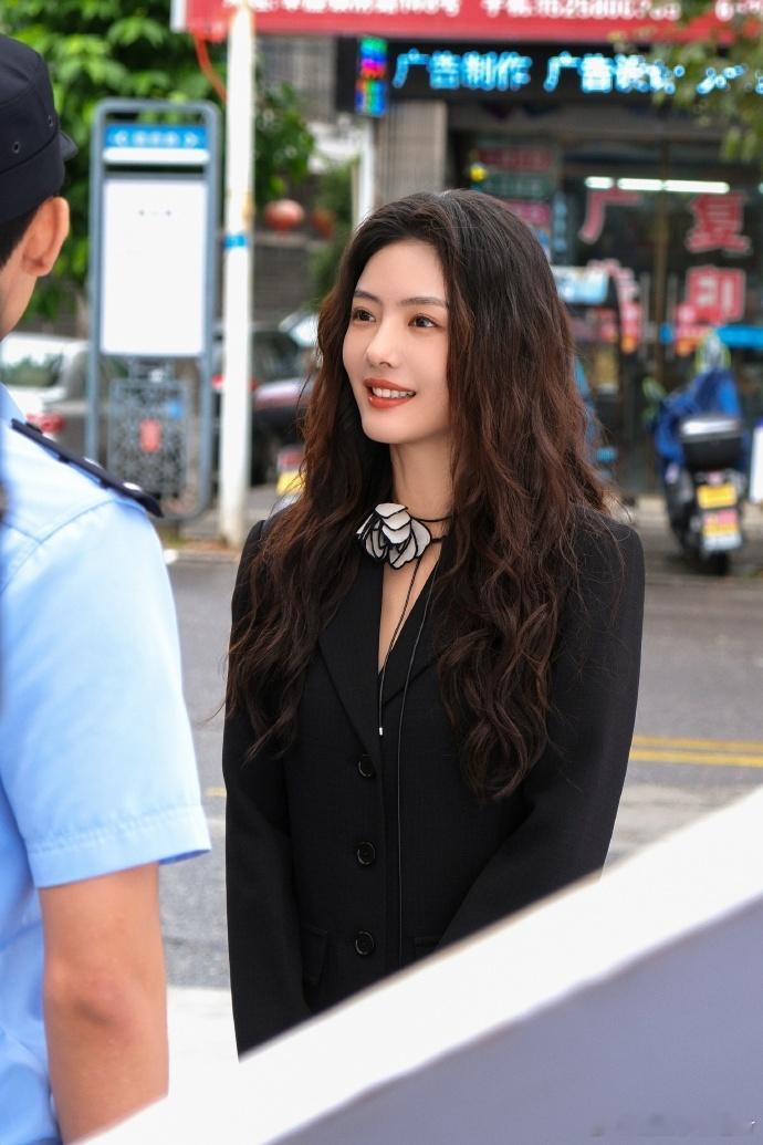 李泽锋非主流台词表白蔡文静 李泽锋也太会玩！非主流台词告白蔡文静，土味氛围感直接