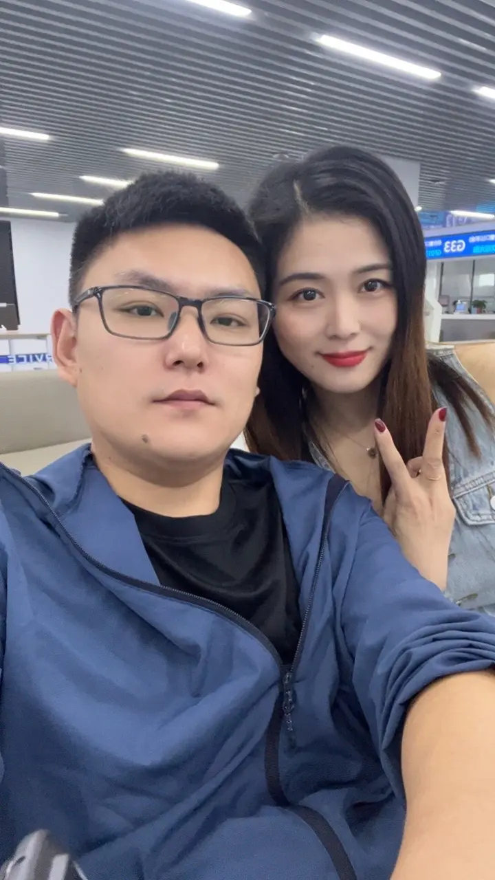 人民日报是这样说的：中年夫妻赢在下半程!夫妻同心，闷声发财，别显摆，该...