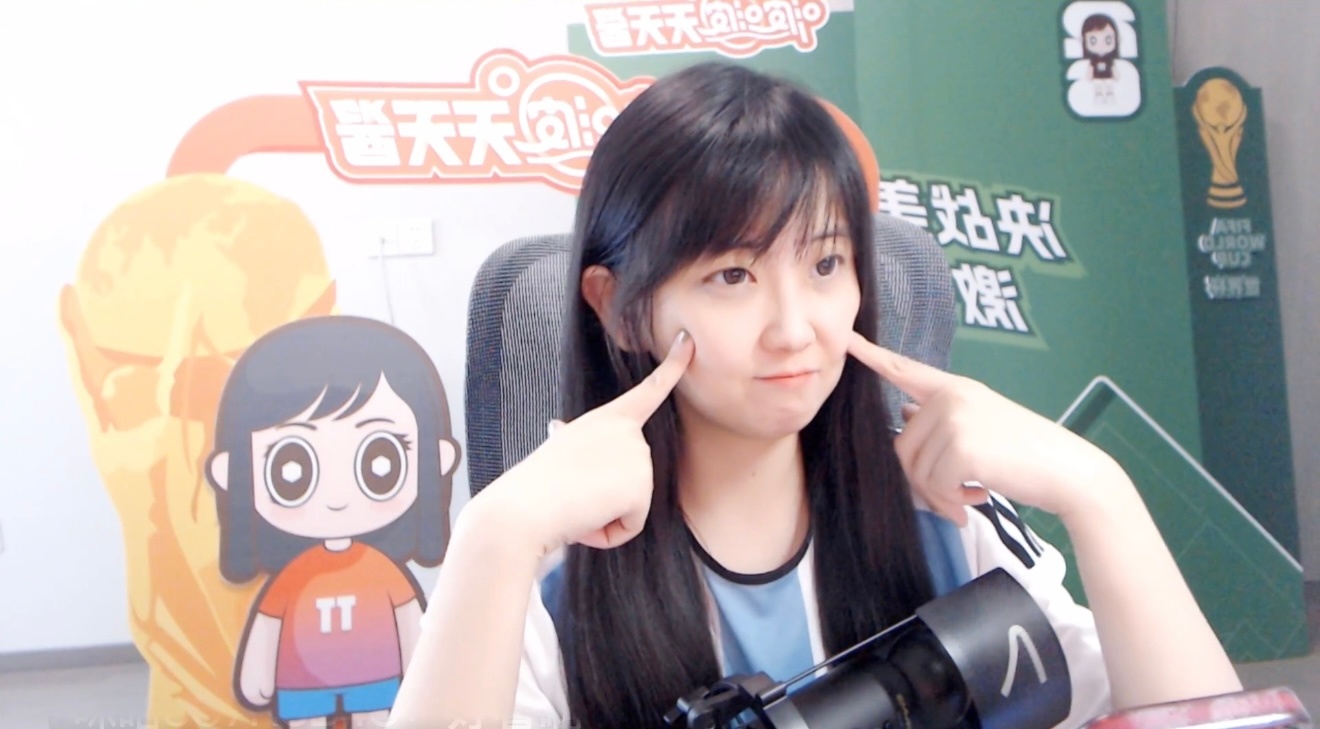 今晚3:00见英阿大战，万众瞩目 成都