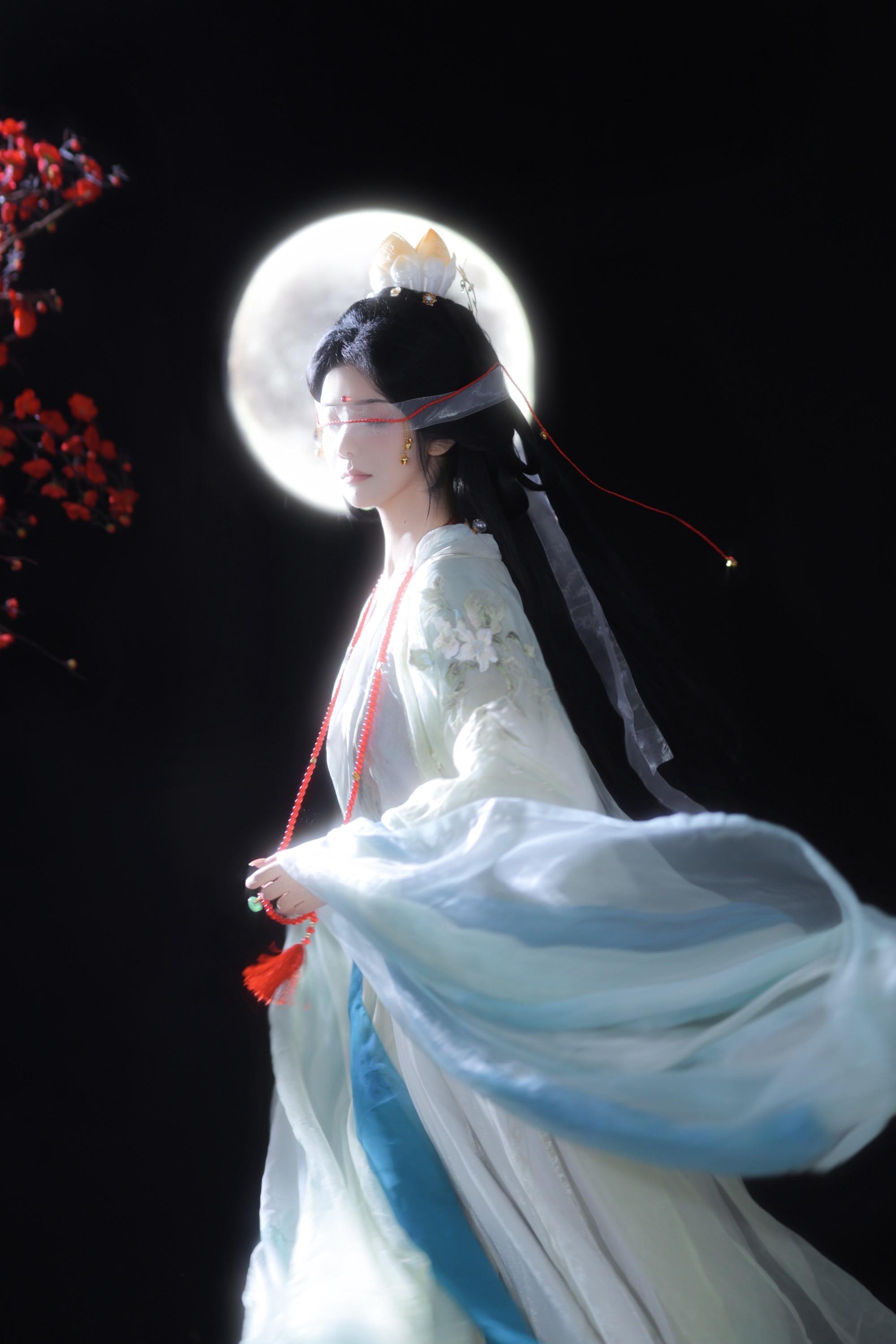 我知道月亮在的方向，就是长安。