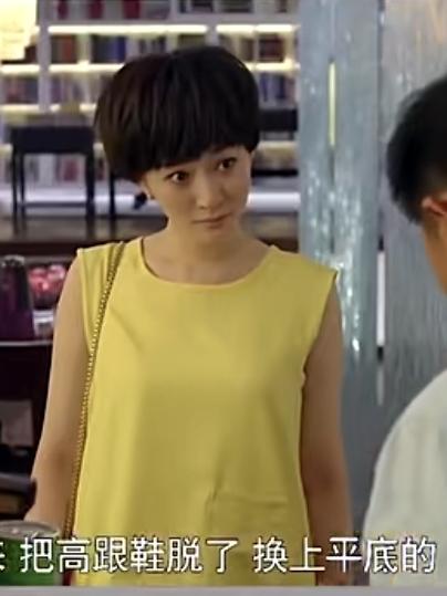 老婶子们闲聊，说起生孩子的事来了。
大婶说：现在的媳妇真享福，从备孕开始，就各种