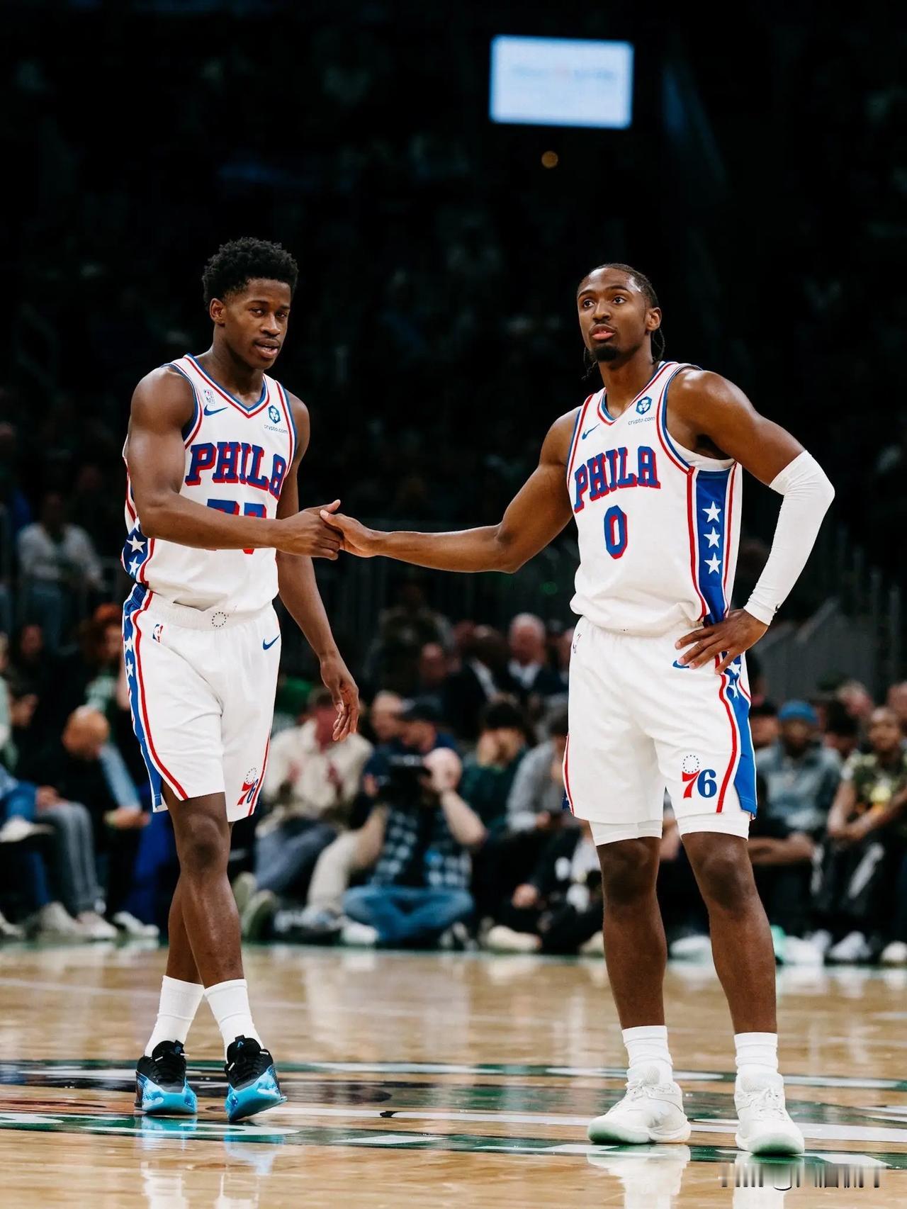 我想夸夸马克西！

现在是真进化了，上赛季只能得得分，这赛季不仅能得分，还能带队