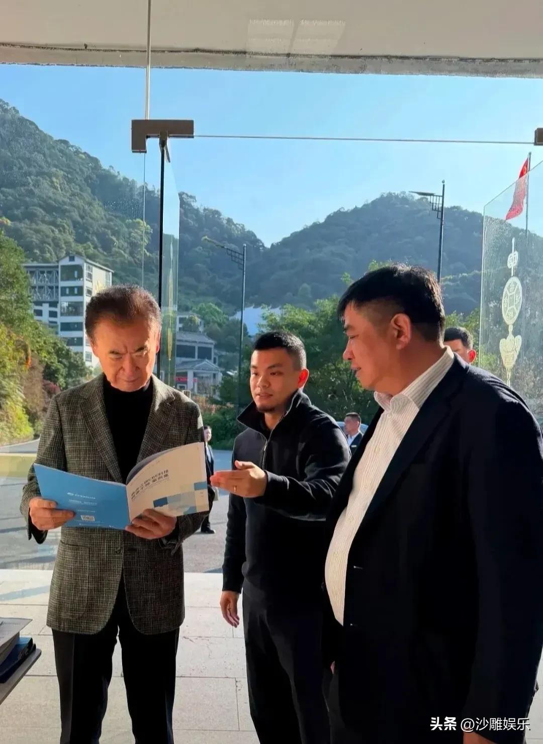 王健林，最新近况！

3月14日，有网友在福建永春捕获了一位稀客——王健林。
