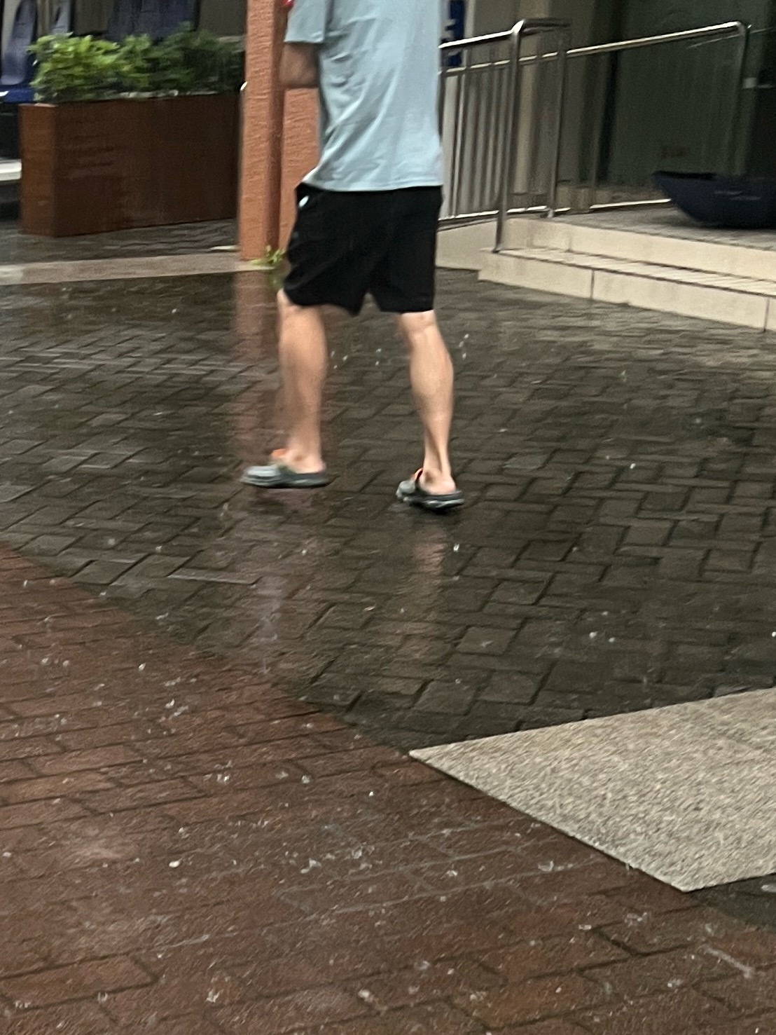 在广东，拖鞋真是个好东西有点东西