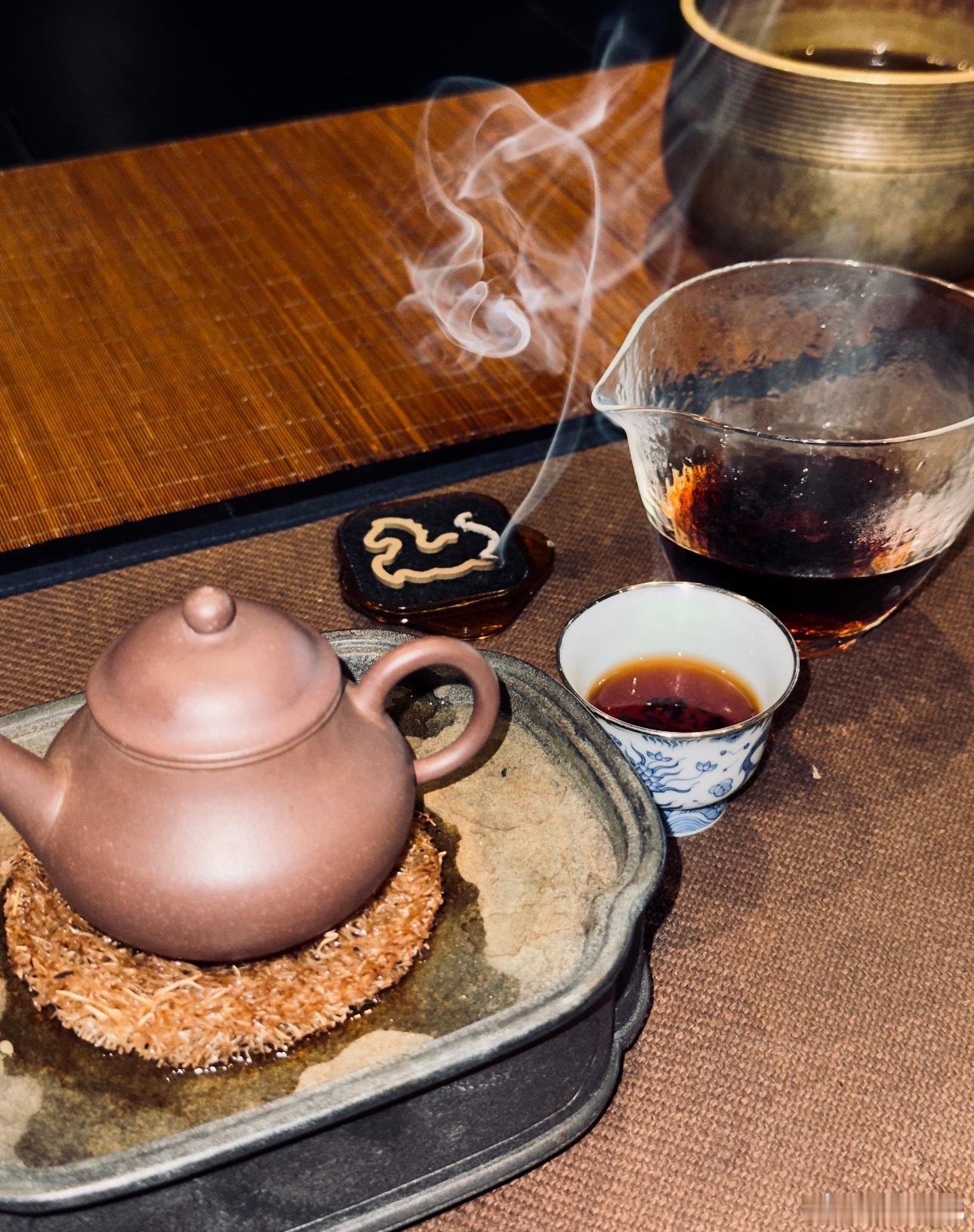 今年下半年忌土金的人要注意防范婚姻中的隐患，尤其是婆媳矛盾之类的问题，很容易成为