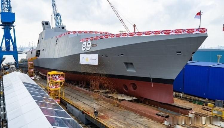 🚢🇸🇬 新加坡下水第二艘多用途无人系统指挥舰

RSS *Valour* 