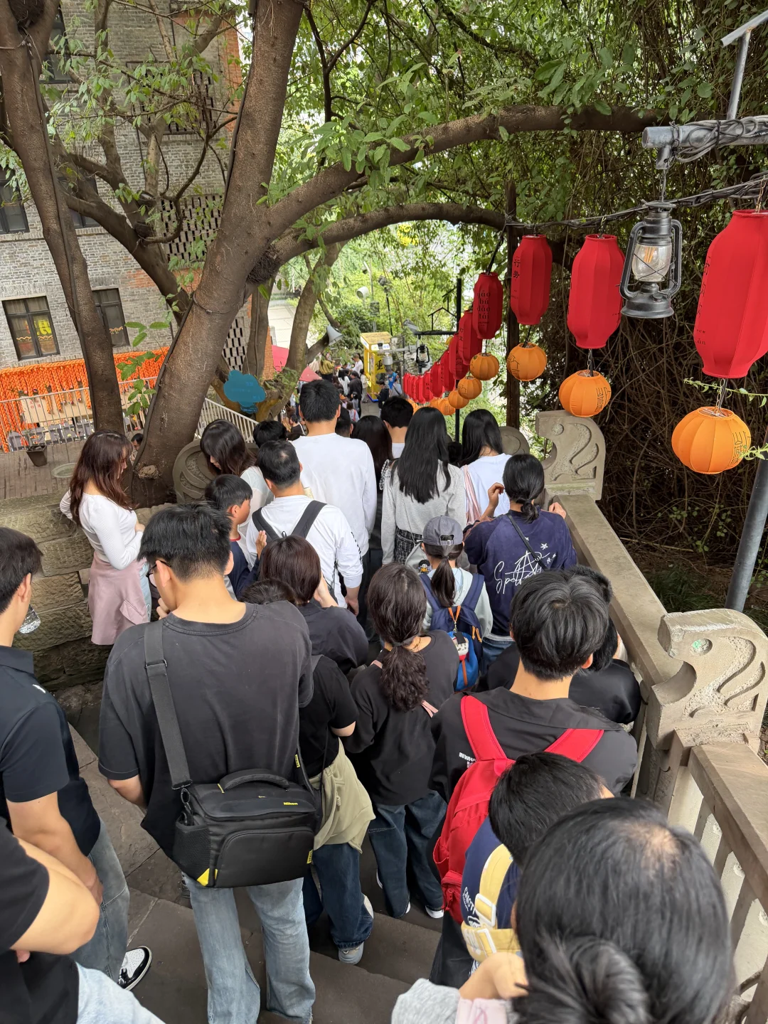 要不今天咱先不要着急去山城步道吧