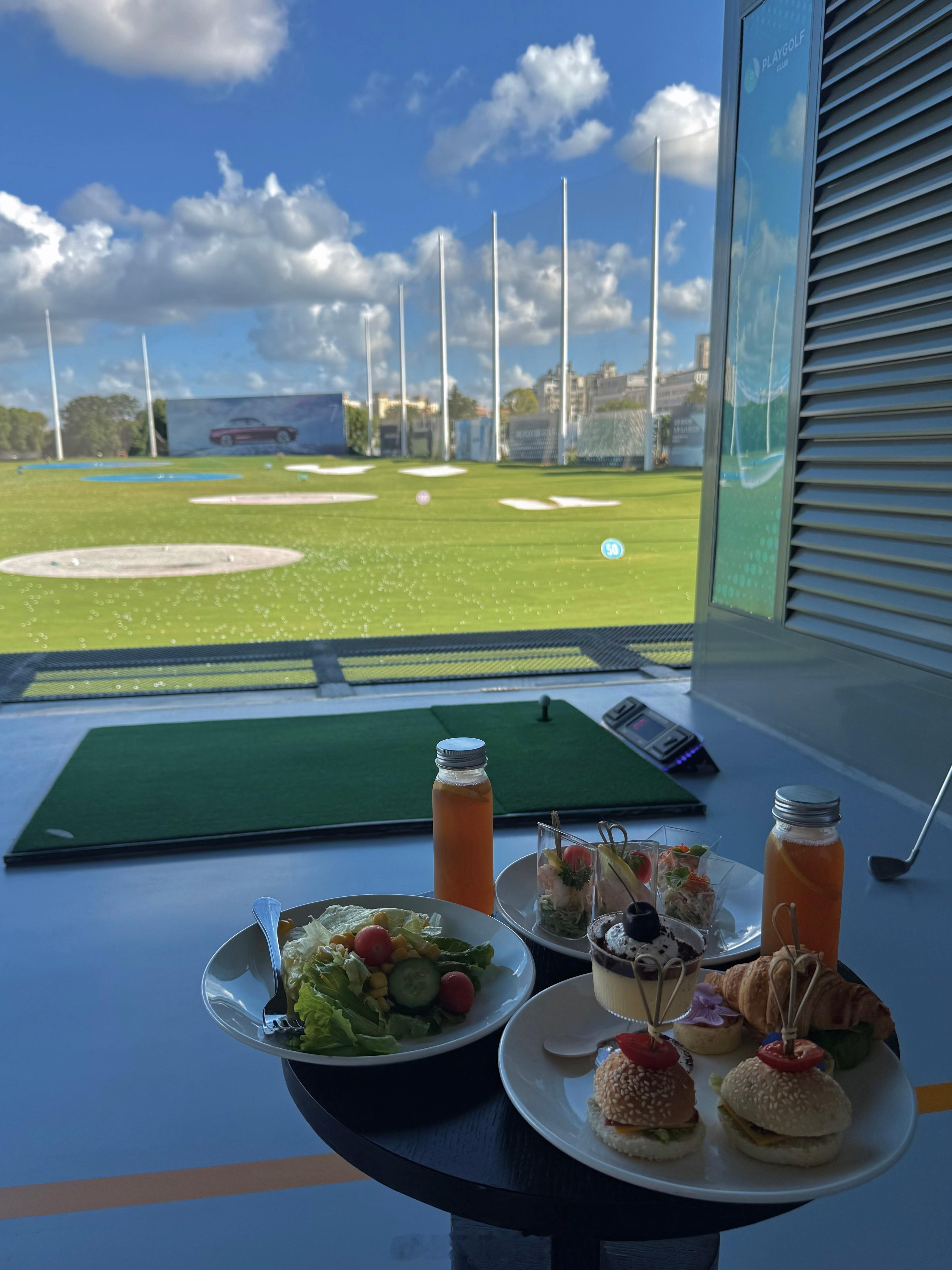 🏌️‍♀️⛳️☁️ ​​​